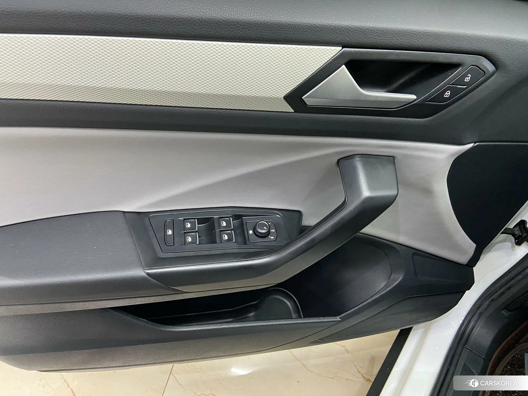Volkswagen T-Roc 2023 Белый из Китая, фото 5