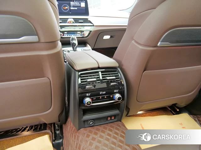 BMW 5 series 2021 Черный из Китая, фото 5