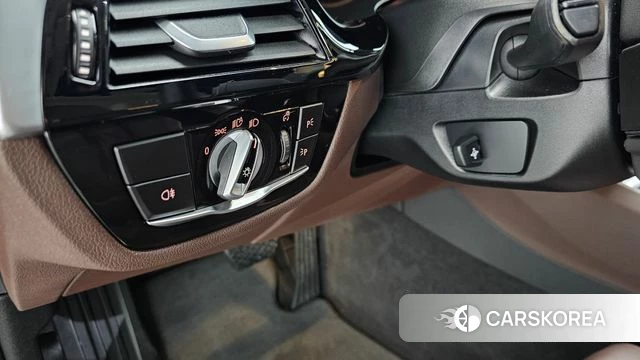 BMW 5 Series (G30) id 3903628 из Кореи 5