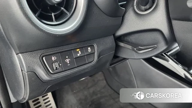 Kia The New K3 2nd generation 2023 Черный из Кореи, фото 5