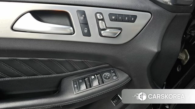 Mercedes-Benz GLE - Class W166 2018 Черный из Кореи, фото 5