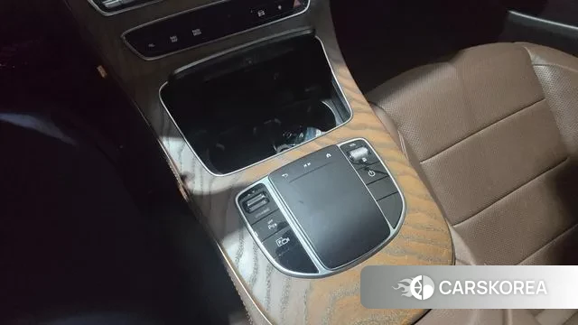 Mercedes-Benz E-Class W213 2021 Белый из Кореи, фото 5