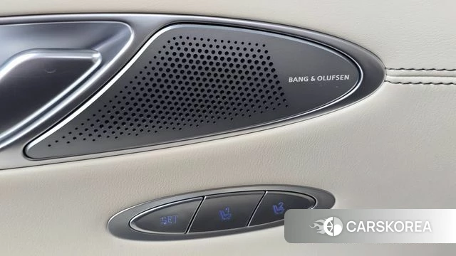 Genesis GV70 2024 Серый из Кореи, фото 5