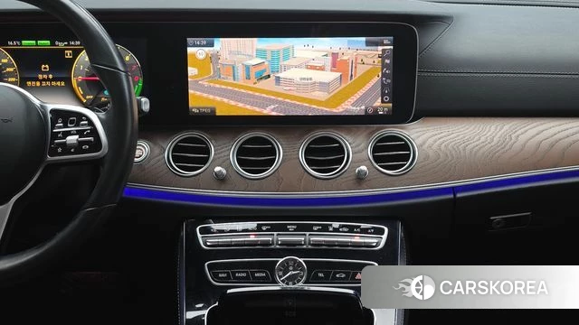 Mercedes-Benz E-Class W213 2019 Белый из Кореи, фото 5