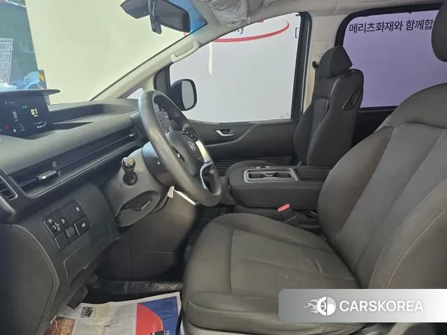 Hyundai Staria 2022 Серый из Кореи, фото 5