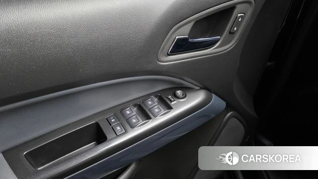 Chevrolet (GM Daewoo) Real New Colorado 2022 Черный из Кореи, фото 5