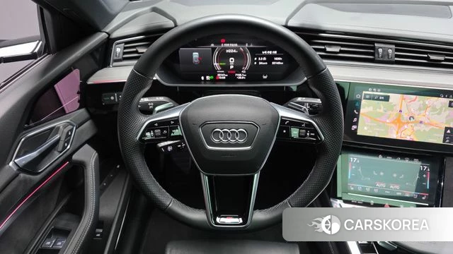 Audi e-Tron 2022 Черный из Кореи, фото 5
