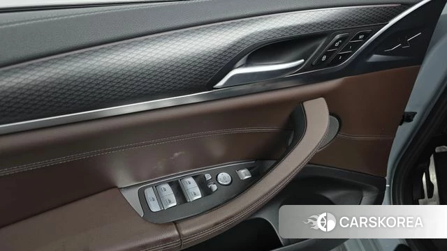 BMW X4 (G02) 2023 Серебристо-серый из Кореи, фото 5