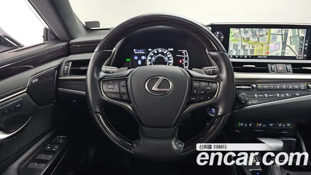 Lexus ES300h 7th generation 2020 Белый из Кореи, фото 5