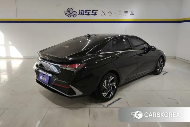 Hyundai Elantra 2025 Черный из Китая, фото 5