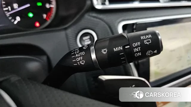 Land Rover Range Rover Velar 2023 Белый из Кореи, фото 5