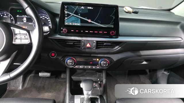 Kia The New K3 2nd generation 2022 Белый из Кореи, фото 5