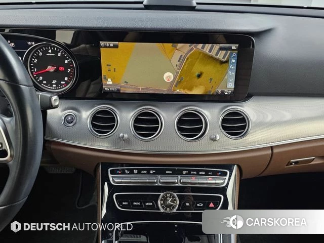 Mercedes-Benz E-Class W213 2019 Серебряный из Кореи, фото 5