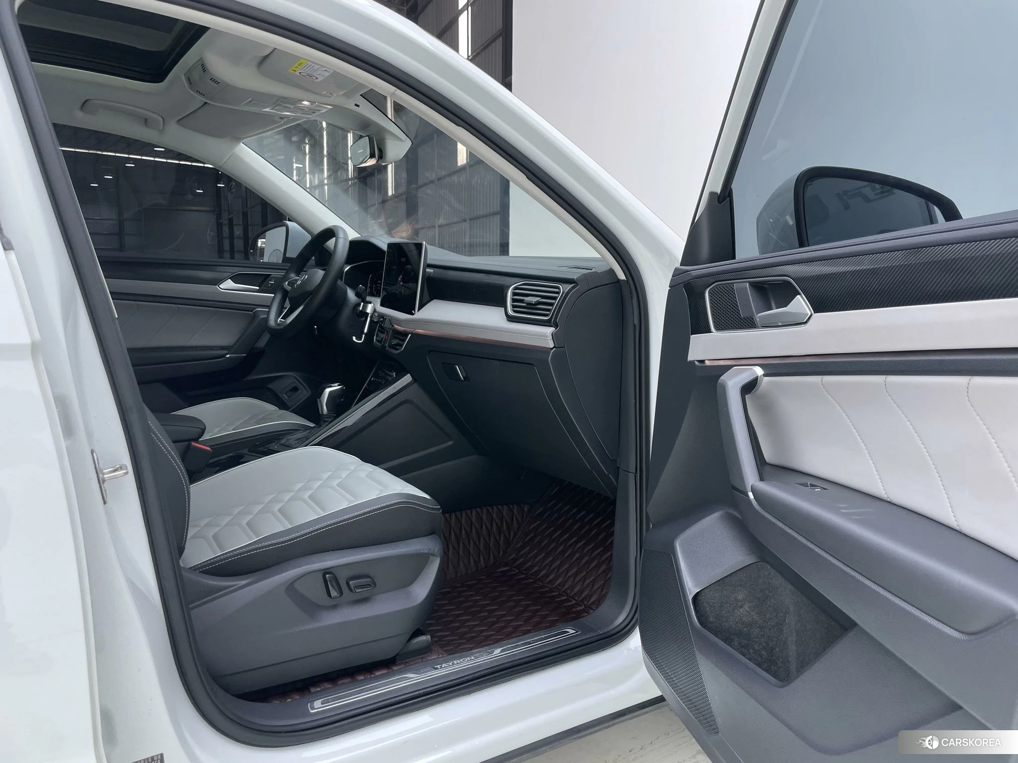 Volkswagen Tayron 2022 Белый из Китая, фото 5