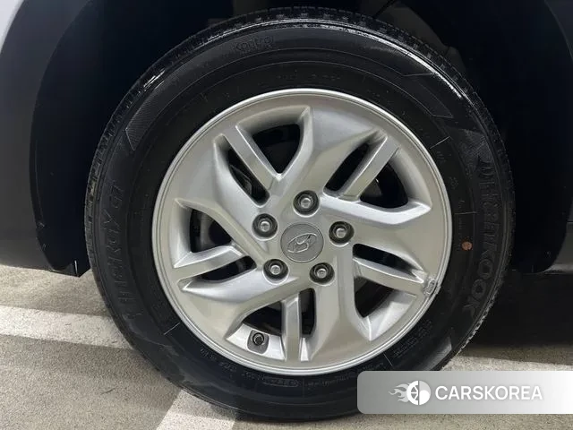 Hyundai Venue 2021 Белый из Кореи, фото 5