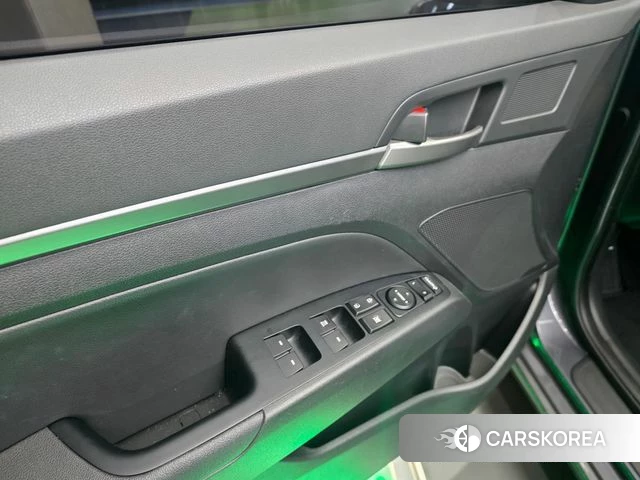 Hyundai Avante AD 2018 Серый из Кореи, фото 5