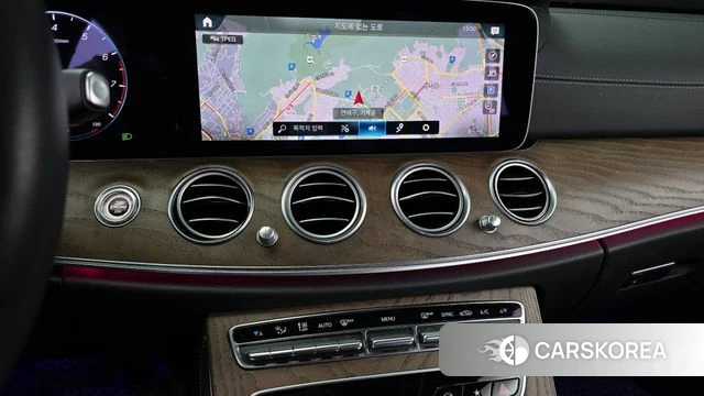 Mercedes-Benz E-Class W213 2022 Белый из Кореи, фото 5