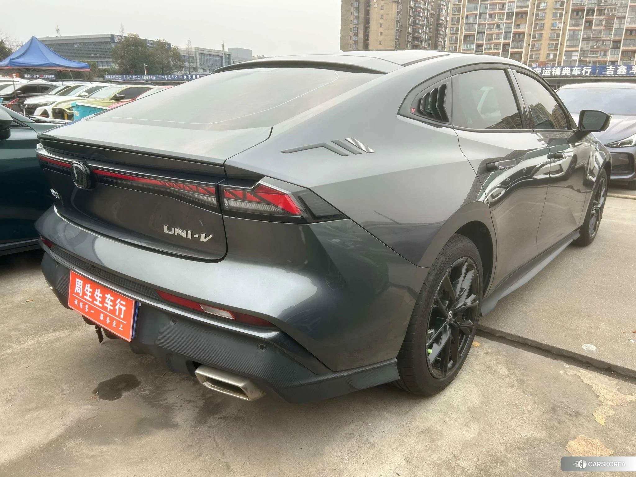 Chang'an UNI-V 2024 Темно-серый из Китая, фото 5