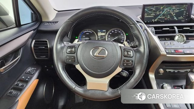 Lexus NX300h 2021 Серебряный из Кореи, фото 5