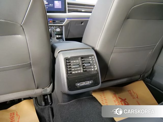 Volkswagen Sagitar 2025 Белый из Китая, фото 5