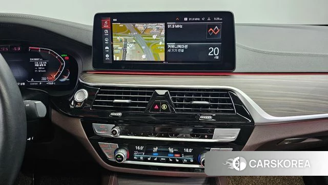 BMW 5 Series (G30) 2022 Черный из Кореи, фото 5