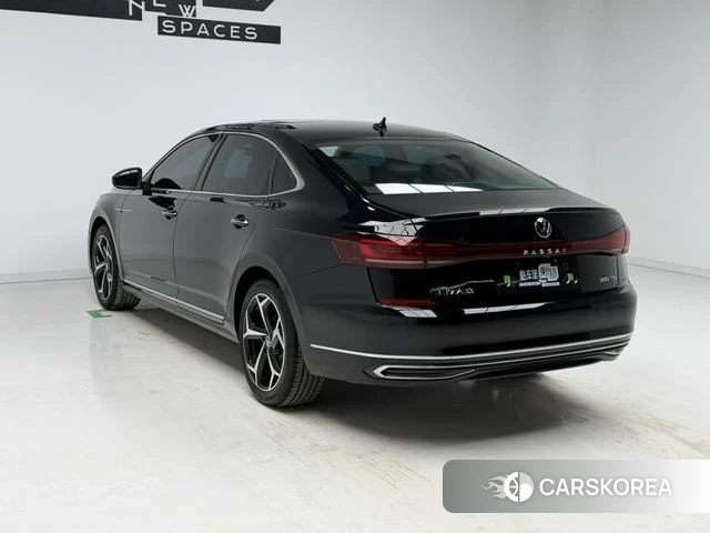 Volkswagen Passat 2024 Черный из Китая, фото 5