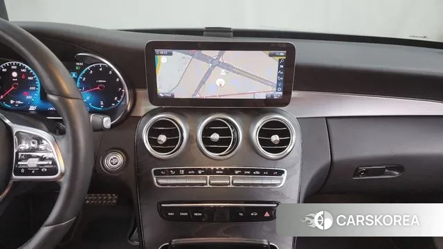 Mercedes-Benz C-Class W205 2021 Серебристо-серый из Кореи, фото 5