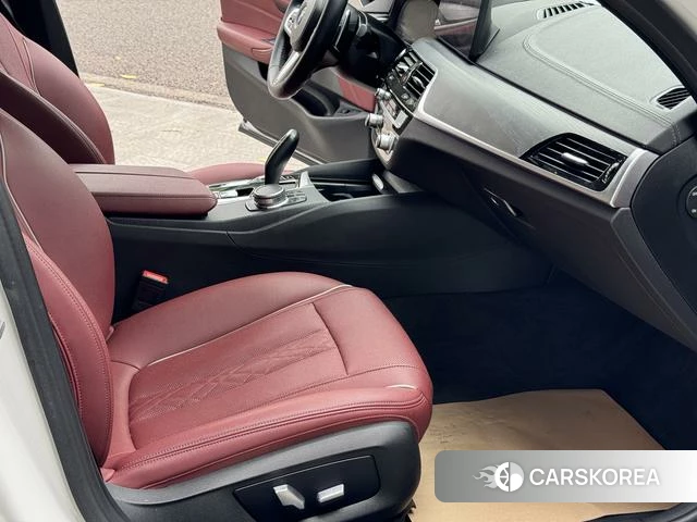 BMW 5 series 2021 Белый из Китая, фото 5