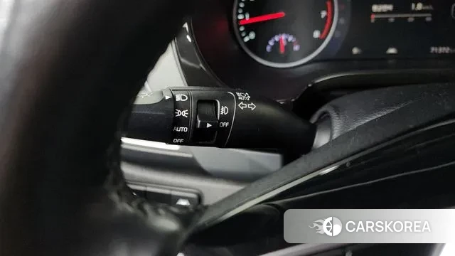 Kia Seltos 2022 Белый из Кореи, фото 5