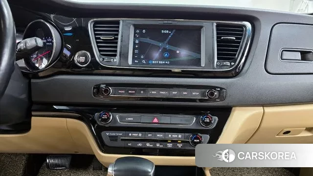 Kia The New Carnival 2018 Белый из Кореи, фото 5