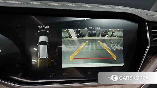 Volkswagen Touareg 3rd generation 2021 Белый из Кореи, фото 5