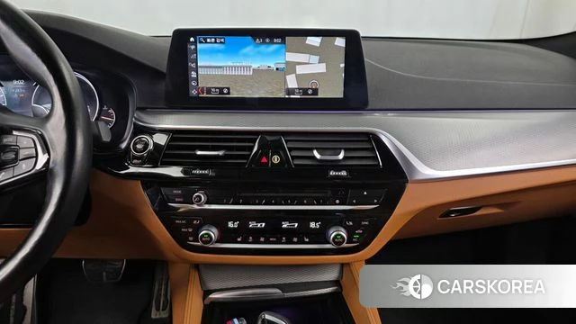 BMW 5 Series (G30) 2018 Белый из Кореи, фото 5