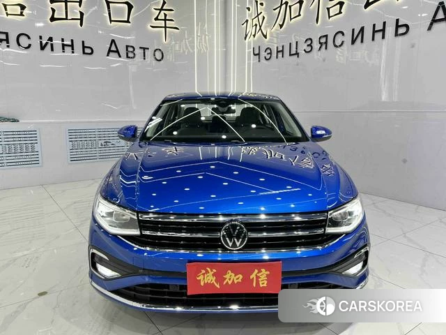 Volkswagen Bora 2023 Синий из Китая, фото 5