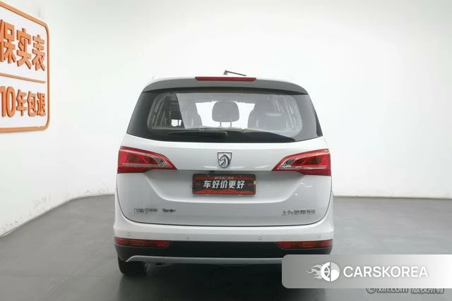 Baojun 730 2019 Белый из Китая, фото 5