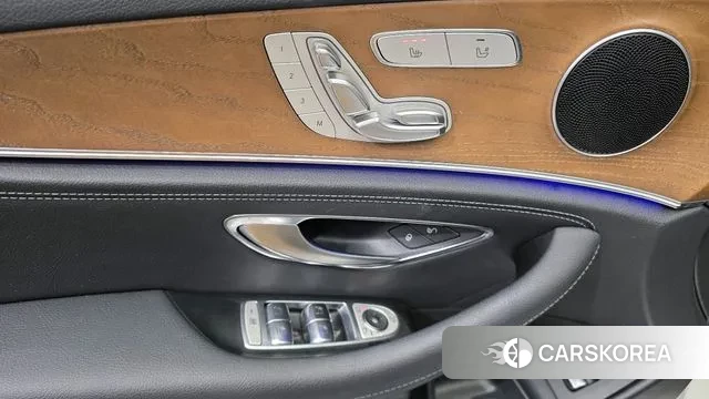 Mercedes-Benz E-Class W213 2020 Белый из Кореи, фото 5