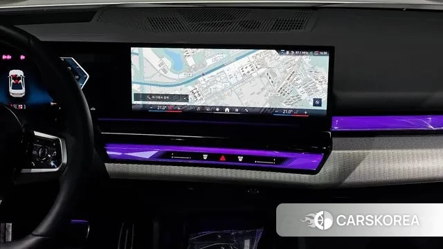 BMW 5 Series (G60) 2025 Белый из Кореи, фото 5