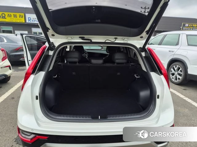 Kia Di Ol Nu Niro 2022 Белый из Кореи, фото 5