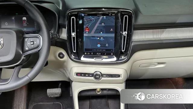 Volvo XC40 2022 Серебряный из Кореи, фото 5