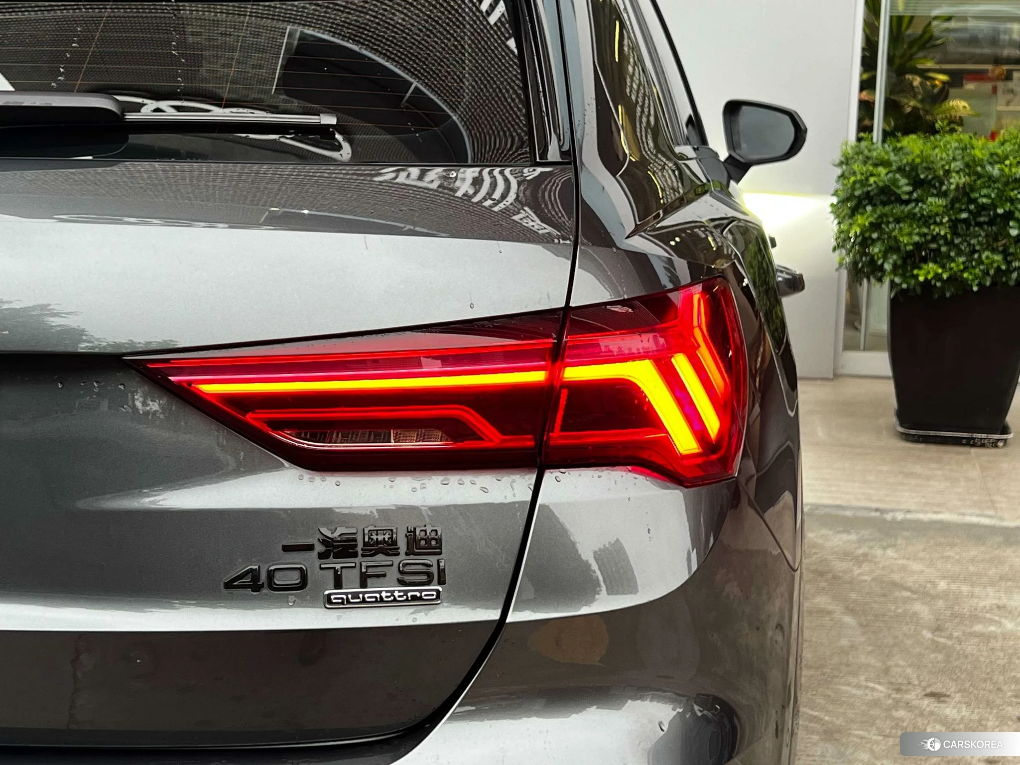 Audi Q3 2020 Темно-серый из Китая, фото 5