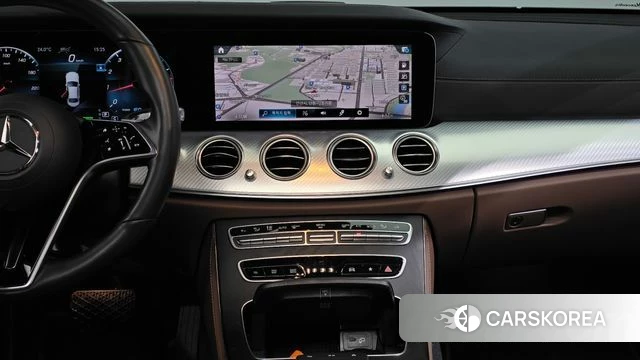 Mercedes-Benz E-Class W213 2021 Белый из Кореи, фото 5