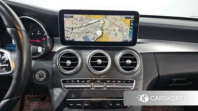 Mercedes-Benz C-Class W205 2019 Белый из Кореи, фото 5