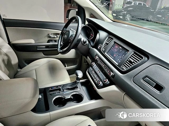Kia The New Carnival 2018 Белый из Кореи, фото 5