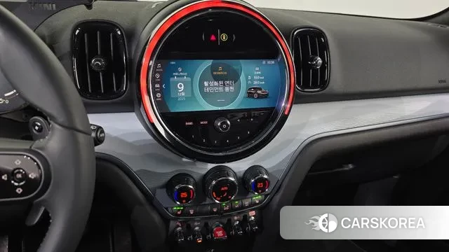 Mini Cooper S Countryman 2022 Светло-серебряный цвет из Кореи, фото 5