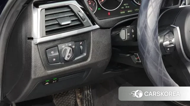 BMW 3 Series (F30) 2018 Синий из Кореи, фото 5