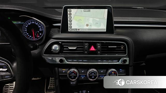 Genesis G70 2018 Черный из Кореи, фото 5