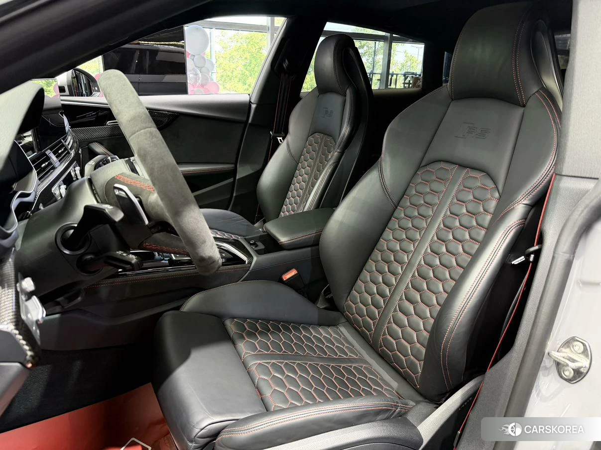 Audi RS 5 2021 Серебристо-серый из Китая, фото 5
