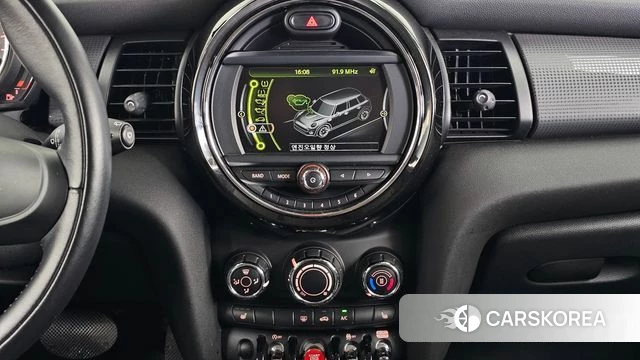 Mini Cooper 2018 Жемчужный цвет из Кореи, фото 5
