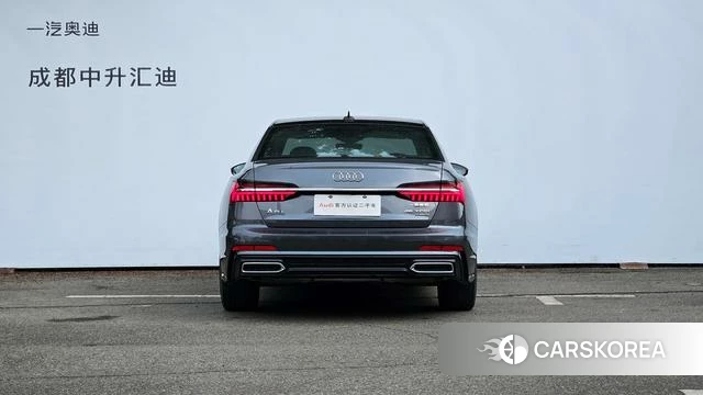 Audi A6L 2020 Темно-серый из Китая, фото 5