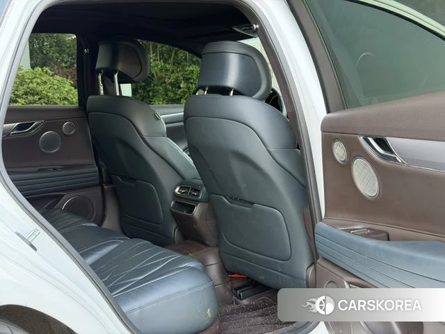 Genisys G80 2024 Белый из Китая, фото 5