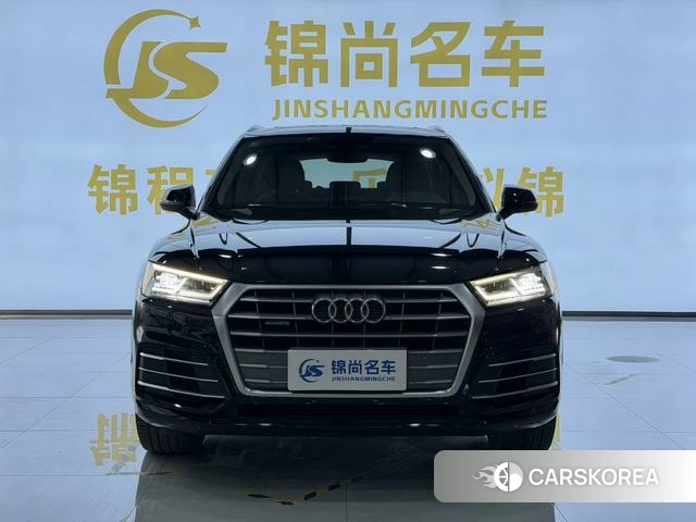 Audi Q5L 2019 Черный из Китая, фото 5
